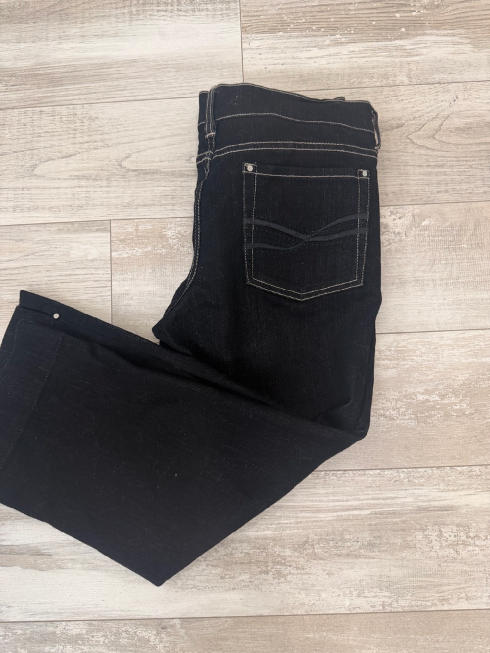 WHBM Noir Black Denim Jeans Pedal Pushers/Capri/Crop.- size 8